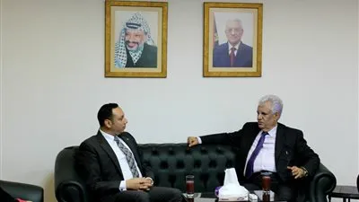 السيسي ينيب أمين الرئاسة لتهنئة سفارة فلسطين بعيد الاستقلال