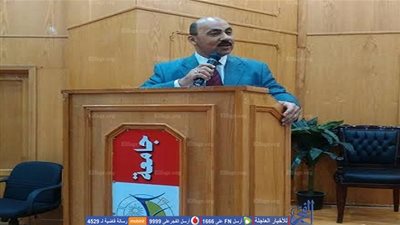 جامعة الفيوم تكرم رئيس تحرير 