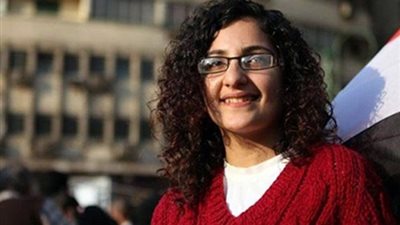 إخلاء سبيل الناشطة سناء سيف من قسم شرطة السيدة زينب