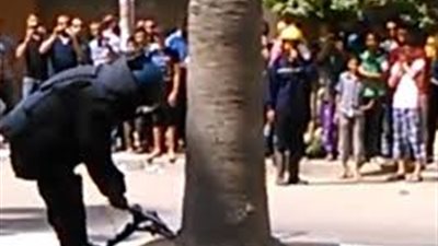 القبض على طالب حقوق ووالده لحيازتهم قنابل تستخدم في العمليات الإرهابية والمفرقعات تحبط مفعولها 