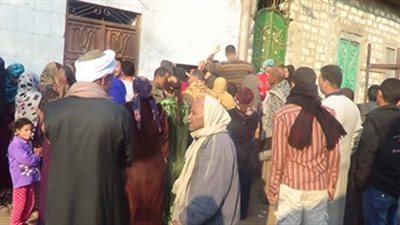 تخفيض حصة الدقيق 20% وراء عودة الطوابير وغضب أهالي 