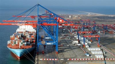 عبور 28 سفينة  بميناء بورسعيد.. والـALMGRIA الروسية في المقدمة