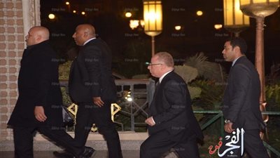 وزير الثقافة يصل عزاء 