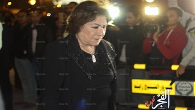 سميحة أيوب وصلاح عبدالله وأحمد رزق في عزاء 