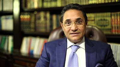 عبد الرحيم على: جمعيات أهلية تتلقى تمويلات لنشر 