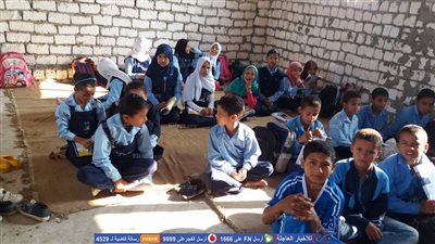 التعليم على الأرض والتروسيكل لنقل الطلاب (صور)