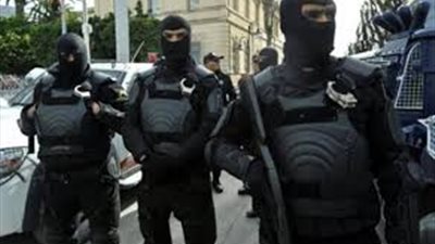 اعتقال 4 أشخاص خططوا لهجمات وعمليات اغتيال وتفجيرات في تونس