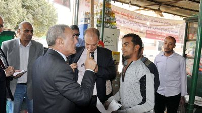 محافظ القليوبية يُحيل رئيس الوحدة المحلية لقرية ترسا للتحقيق (صور)