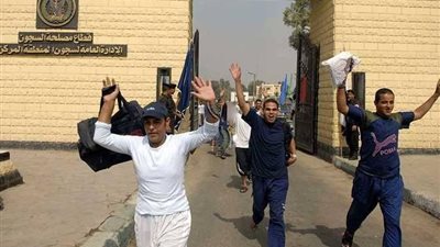 خروج 82 سجينًا من طرة بعد العفو الرئاسي عنهم