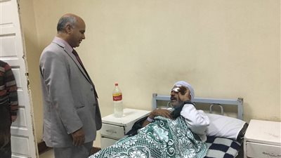 وكيل «صحة بني سويف» يتفقد أقسام مستشفى «الرمد»