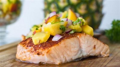 طريقة عمل سمك السلمون المشوي