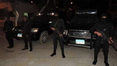 عاجل.. مجهولون يهاجمون سيارة شرطة على صحراوي الإسماعيلية   