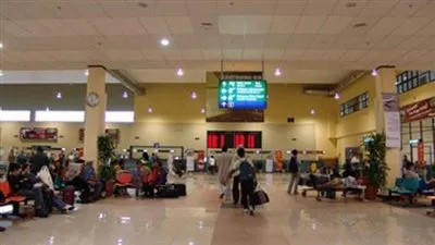 تخبط القرارات المصرية يعيق المحادثات السعودية في اتخاذ قرارتها بشأن أسعار تأشيرات العمرة (تقرير) 