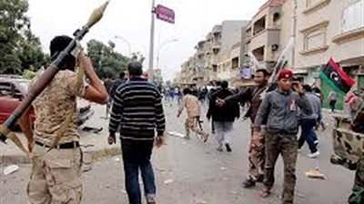 عاجل.. اشتباكات عنيفة بين قبيلتي 