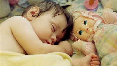 دلوقتي غير زمان.. 5 أسباب تجعل أبنائك يختلفون عن طفولتك ‏