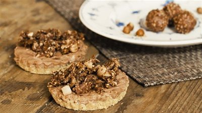 طريقة تحضير تشيز كيك الشوكولاتة والبندق 