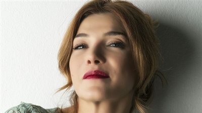 ممثلة لبنانية: أحب التعري وأنا مثيرة