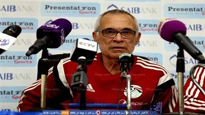 كوبر ينفي الإدلاء بأي أحاديث لوسائل الإعلام