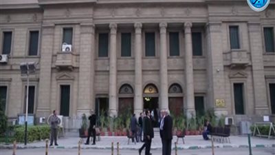 تشييع جنازة الدكتور يحيي الجمل من داخل جامعة القاهرة (فيديو) 