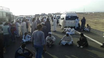 نائب نوبي ووكيل الأوقاف الأسبق يصلان إلى موقع المعتصمين لإنهاء الازمة