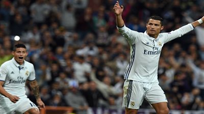 كريستيانو رونالدو يعود لبيته القديم و