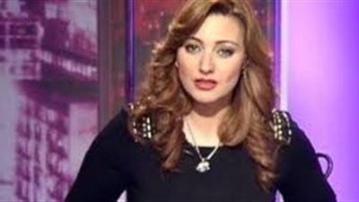 إعلامية تطالب بإقالة وزير التعليم: 