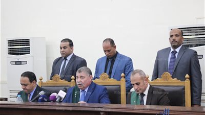 تأجيل محاكمة 