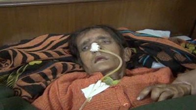 الجوع يدفع امرأة لتناول الأكياس البلاستيك لتبقى على قيد الحياة (فيديو)