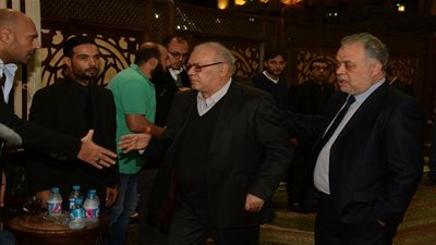 صلاح عبدالله و خالد سرحان والصريطي في عزاء السيناريست عبدالله حسن (صور)