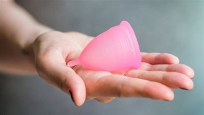 5 حقائق تُغيّر نظرتكِ لكؤوس الدورة الشهرية