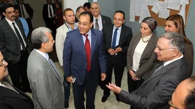 وزير الإسكان ورئيس جامعة القاهرة يبدآن خطوات تنفيذ فرع 