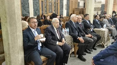 وزير الداخلية الأسبق يصل عزاء 