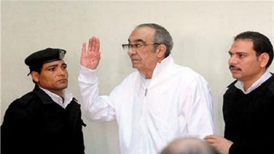 مشادة كلامية بين الدفاع والمحكمة في محاكمة زكريا عزمي 