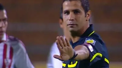 عاشور يدير مباراة الأهلي والتعدين .. وأبوخاطر للإسماعيلي وطنطا