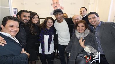 نجوم الفن في ضيافة مسرحية 