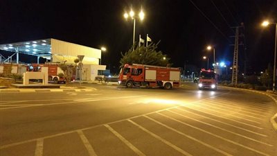 تقرير :8 سيارات إطفاء فلسطينية شاركت فى عمليات إخماد الحرائق 