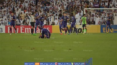 دوري أبطال آسيا .. العين الإماراتي يهدر فرصة التقدم على تشونبوك في الشوط الأول