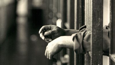 مسجون يلقي حتفه داخل سجن منية النصر في الدقهلية 