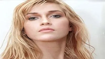 فتاة سويدية تُجري 18 عملية تجميل فأصبحت هكذا! (صور)