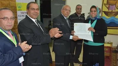 تكريم اثنين من أبناء مطروح من قبل المنظمة الأفريقية الأسيوية في مكافحة التصحر (صور)