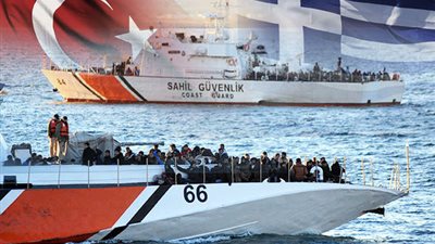 اكسبريس: أردوغان يحشد آلاف المهاجرين لإغراق اليونان والثأر من أوروبا