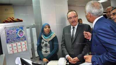 محافظ بني سويف يوجه بالتعامل السريع مع شكاوي المواطنين من فواتير المياه (صور)