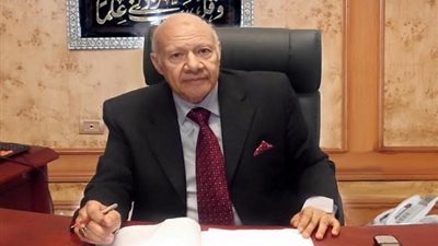 خصم خمسه عشر يوماً من راتب فنى بمطار الغردقة صور ونشر أماكن محظورة