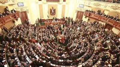 برلماني: الشركة العربية المتحدة للغزل والنسيج تتعرض للتدمير