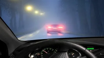 نصيحة هامة لتجنب ظهور الضباب على زجاج السيارة