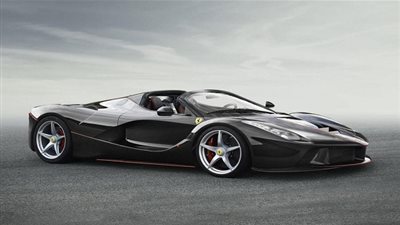 تعرّف إلى سيارة La Ferrari Aperta الفاخرة