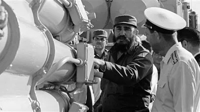 مفاجأة.. عميل أمريكي تطوع لاغتيال كاسترو!