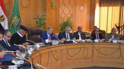 ثلاثة أتوبيسات لخدمة مواطني قرية الأمل شرق الإسماعيلية