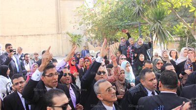 اشتباكات بالأيدي خلال وقفة المحامين الاحتجاجية  (صور)  