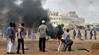  تفريق مظاهرات بالغاز المسيل للدموع في السودان